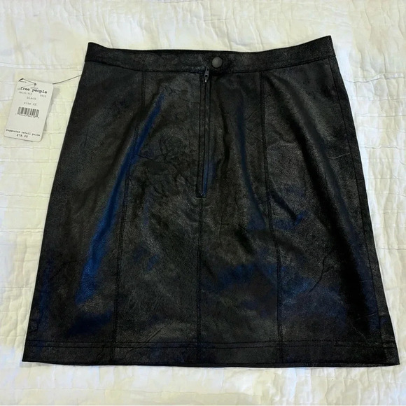 FREE PEOPLE Black Ruched Faux Leather Mini Skirt NWT - Picture 6 of 8